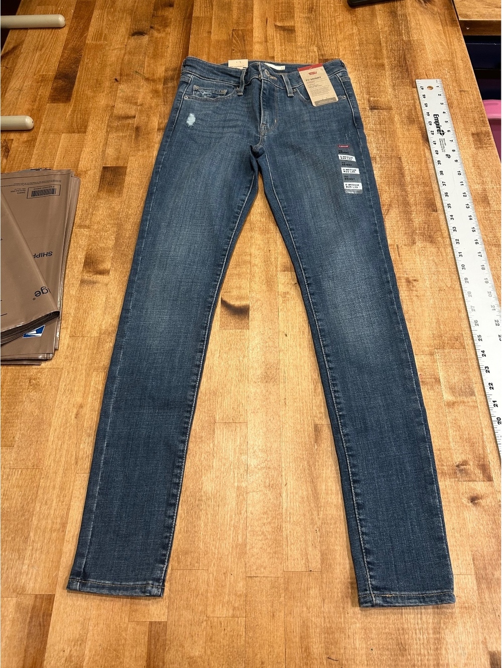 Levi's 711 Skinny Jeans Size 25 Medium Wash